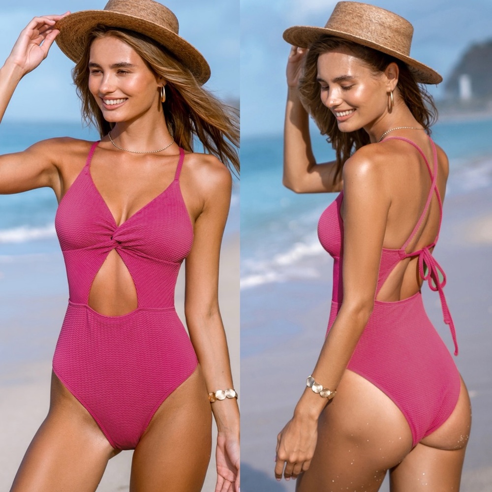 Pink one piece swimsuit 💕